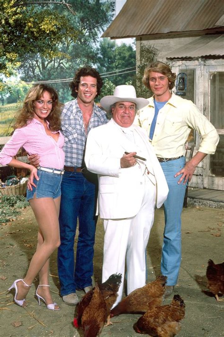 Catherine Bach Facts, Bio, Wiki, Net Worth, Age, Height, Daisy Duke, Barbara, Thunderbolt and Lightfoot, Denver Pyle, Dukes of Hazzard, David Shaw